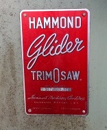 Hammond
                          Glider Trim-o-Saw Model G-100 Cleans Up nice
