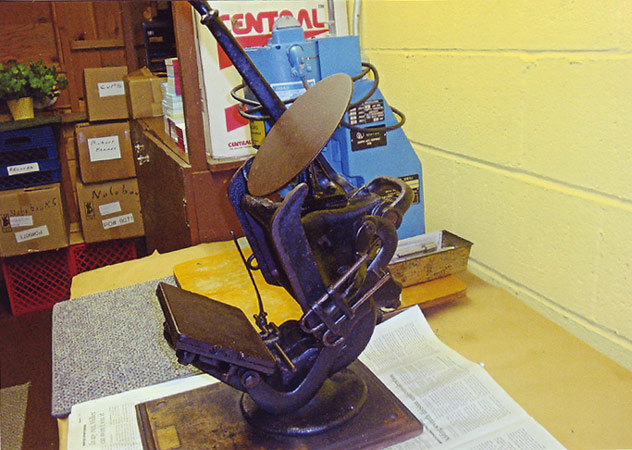 Golding Official Table Top Platen Press -available 4/2/12