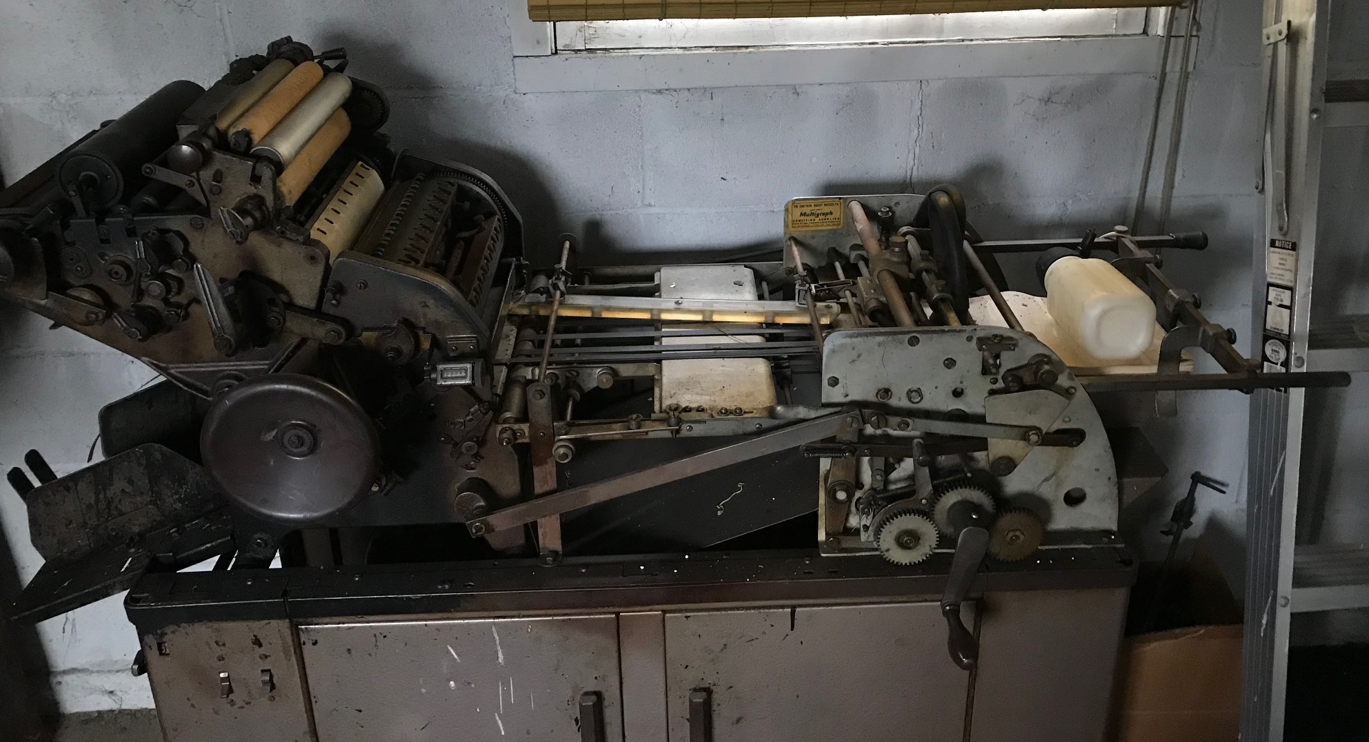 Multilith 1250
                            Offset press